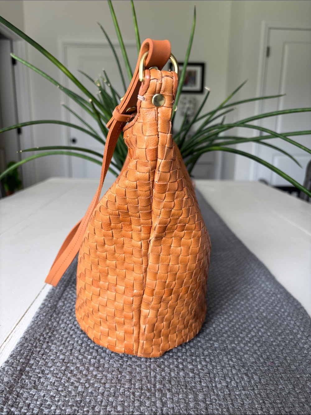 Clare V Petite Jeanne Woven Bucket Bag in Natural - Picture 4 of 12